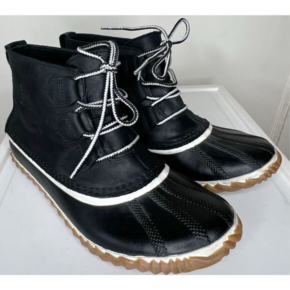 Anthropologie Sorel Out & About Low Duck Boots Waterproof  Size 9 - Picture 1 of 7